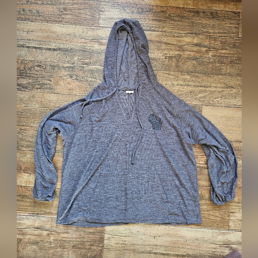Maurices 1X Wisconsin Gray Hooded Long Sleeve Top